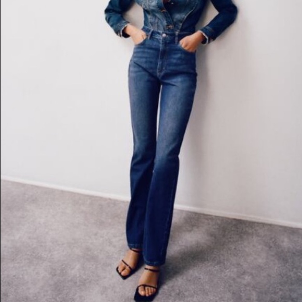 NWOT Zara Slim Flare Jeans